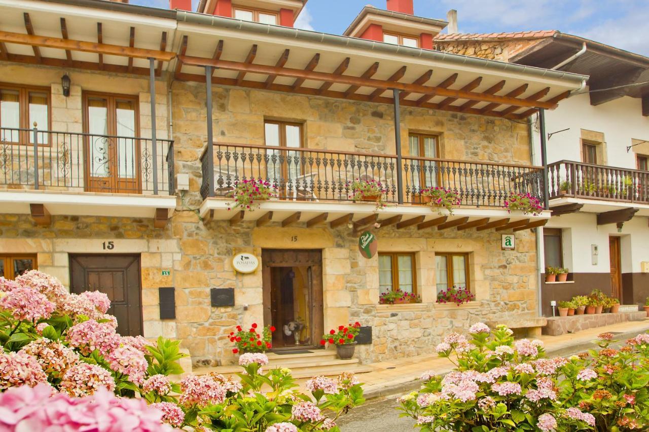 Posada de Villacarriedo Exterior foto